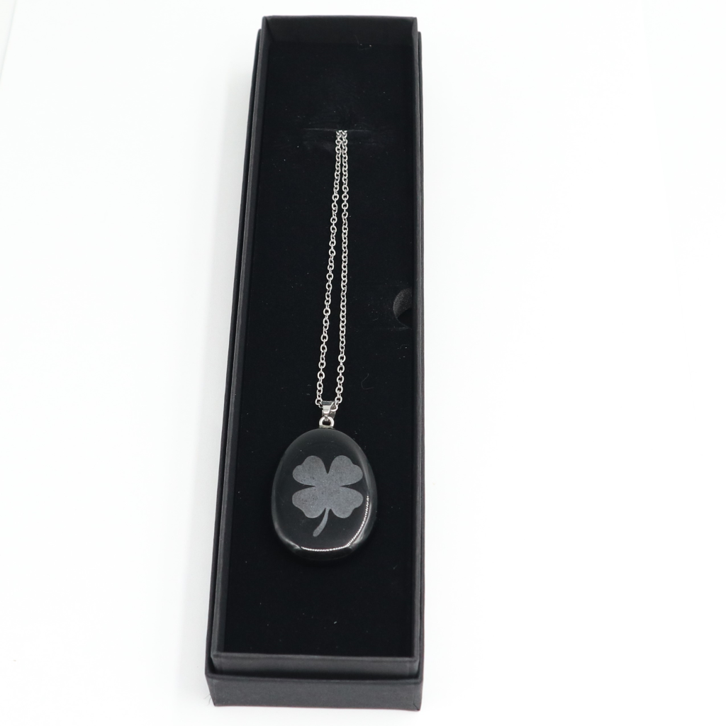 Talisman collier Klavertje vier