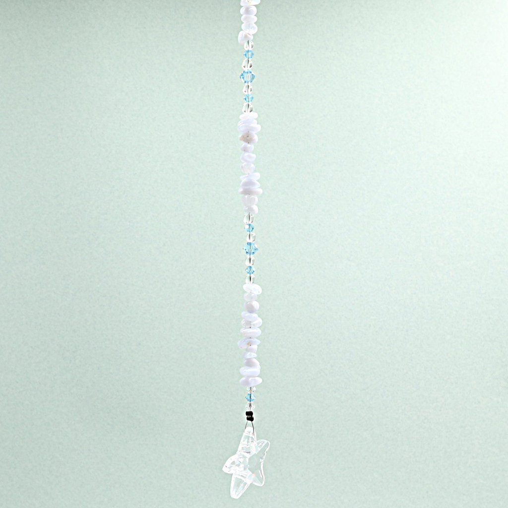 Raamhanger chalcedoon en bergkristal