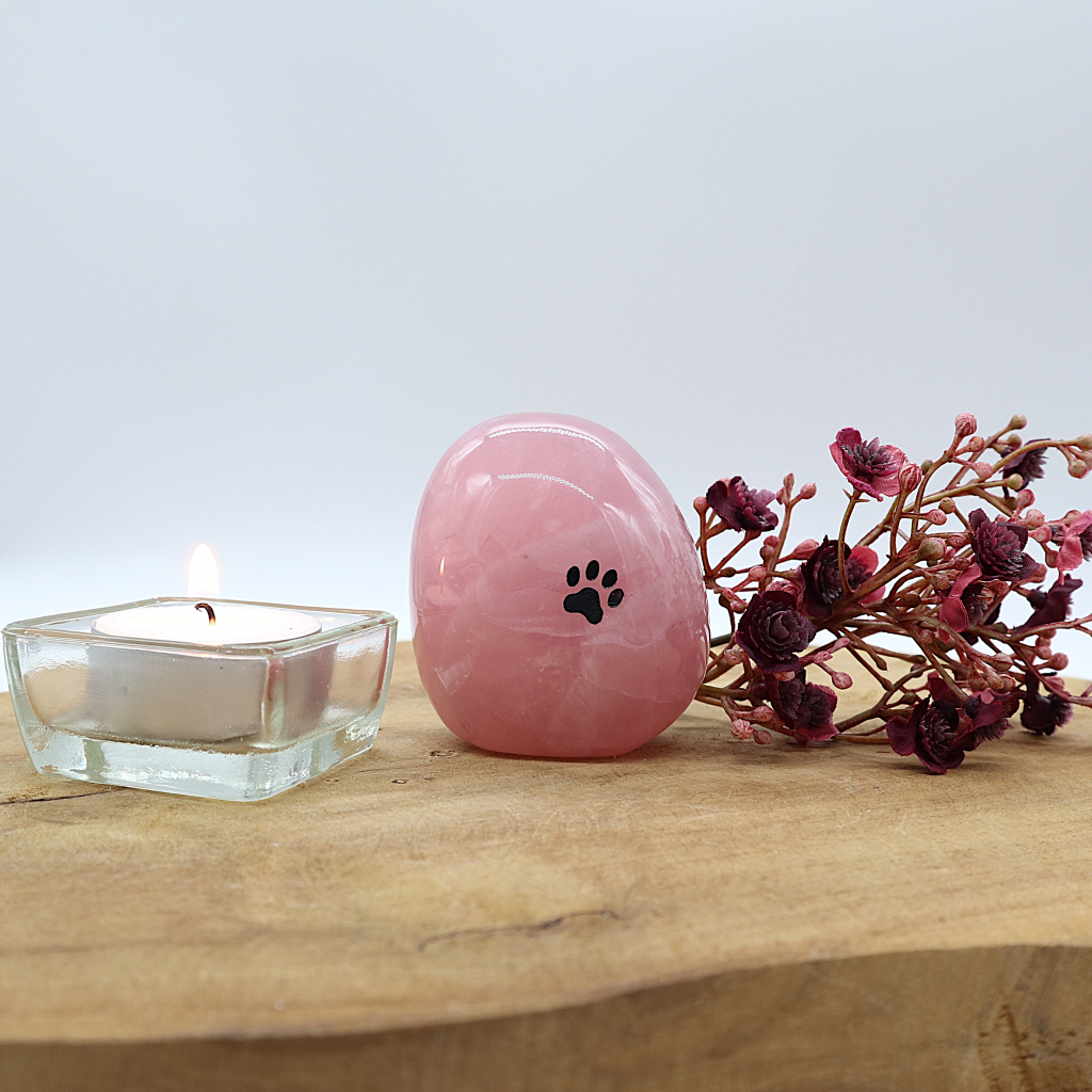 Edel-gedenk-steen rozenkwarts staand kattenpoot