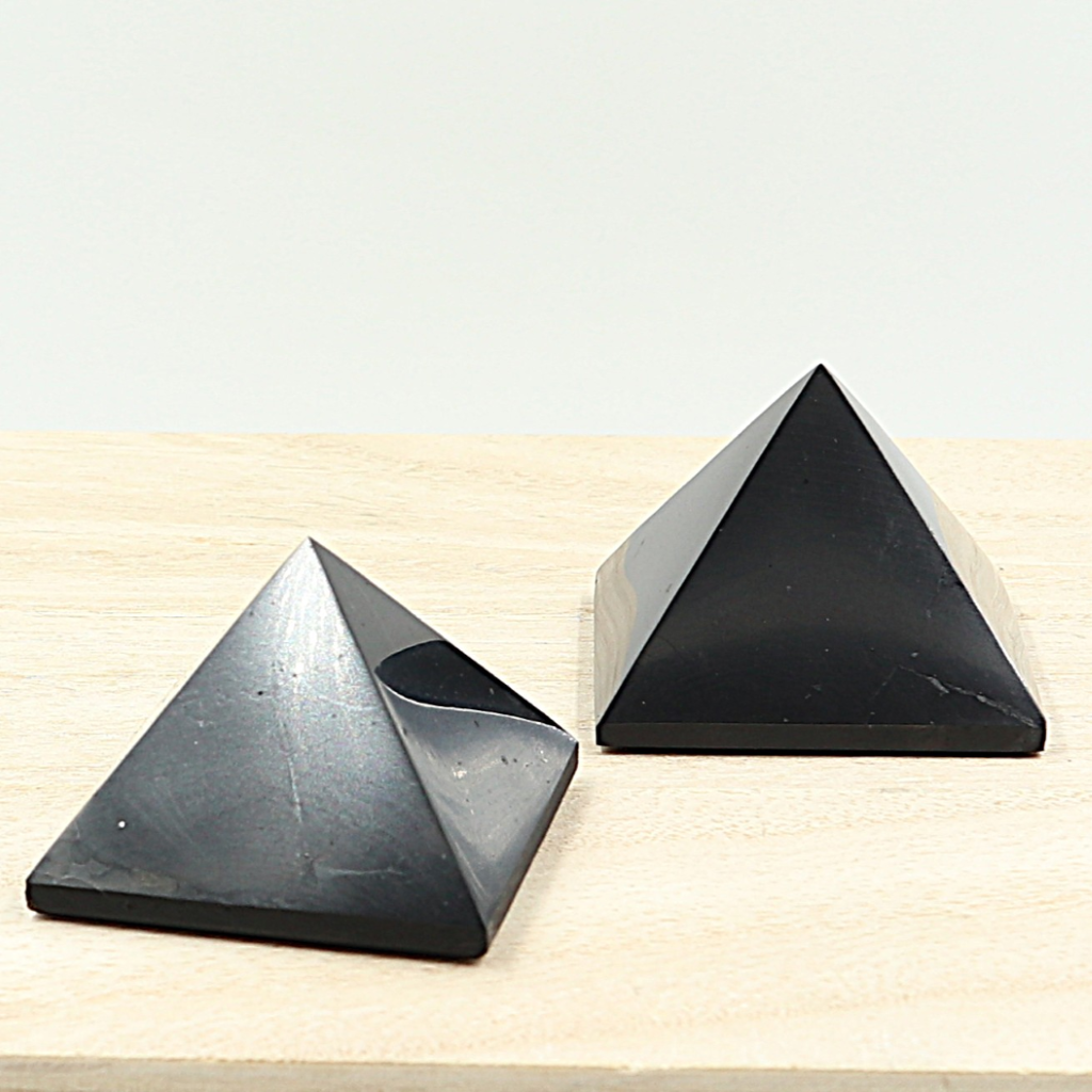 Piramide Shungiet medium
