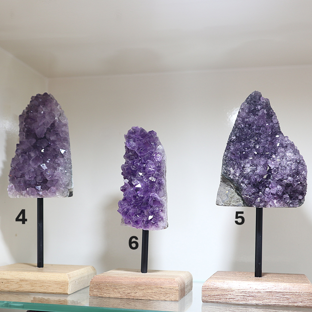 Amethist op standaard