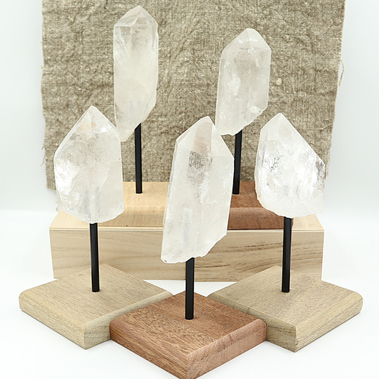 Bergkristalpunt (200-250gr) op standaard