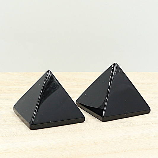 Piramide Obsidiaan zwart